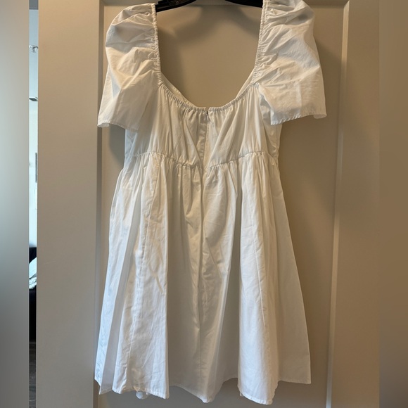 New! Never worn Abercrombie tie front dress. - Picture 3 of 4